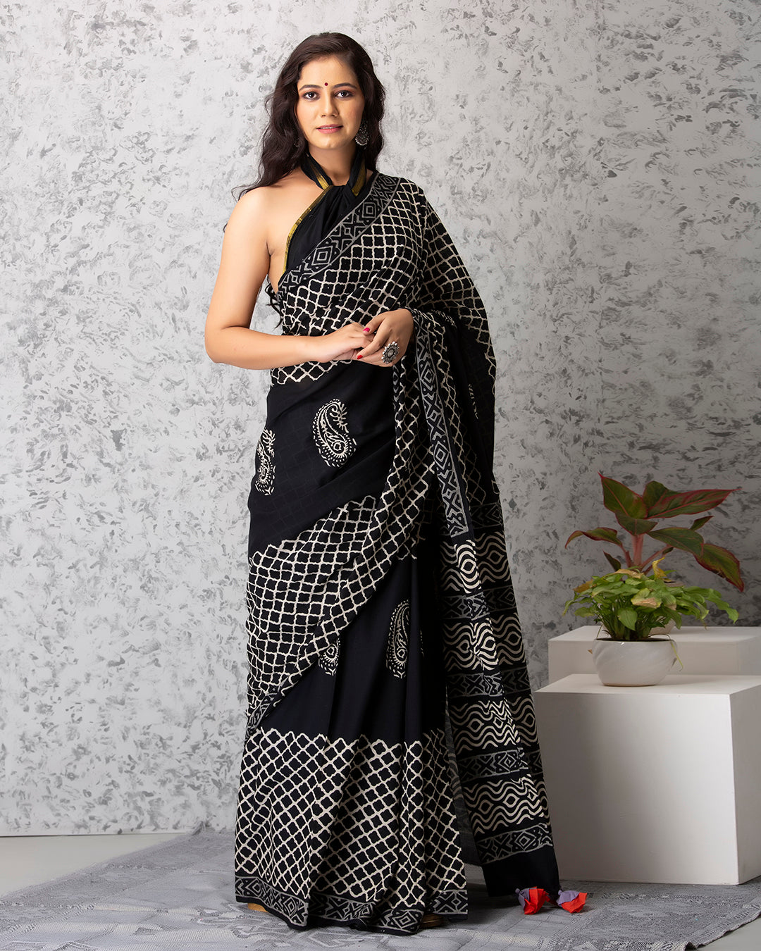 Jaal Handblock Print Black Mulmul Saree