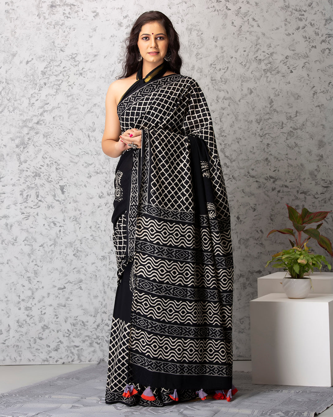 Jaal Handblock Print Black Mulmul Saree