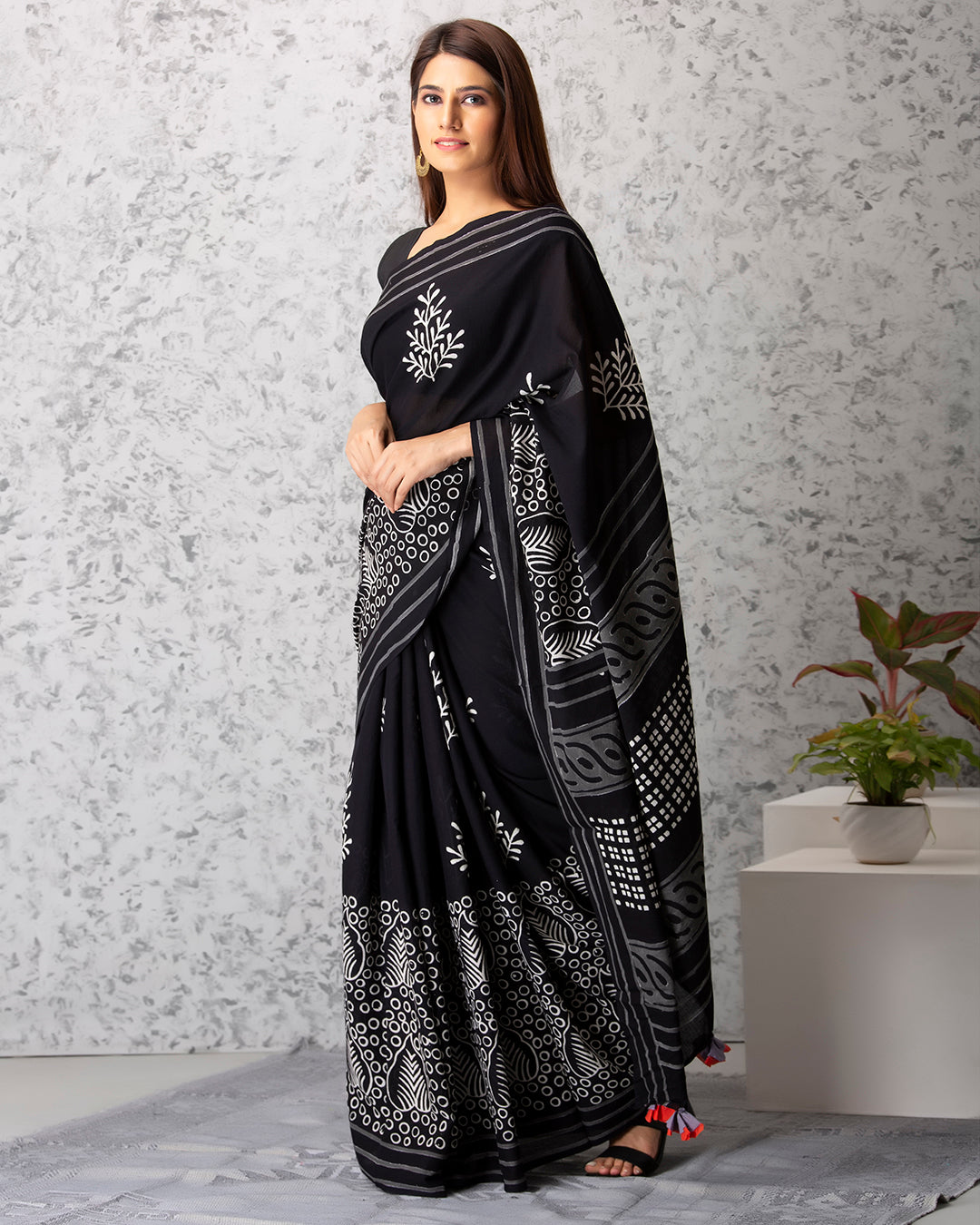 Leafy Handblock Print Black Mulmul Saree