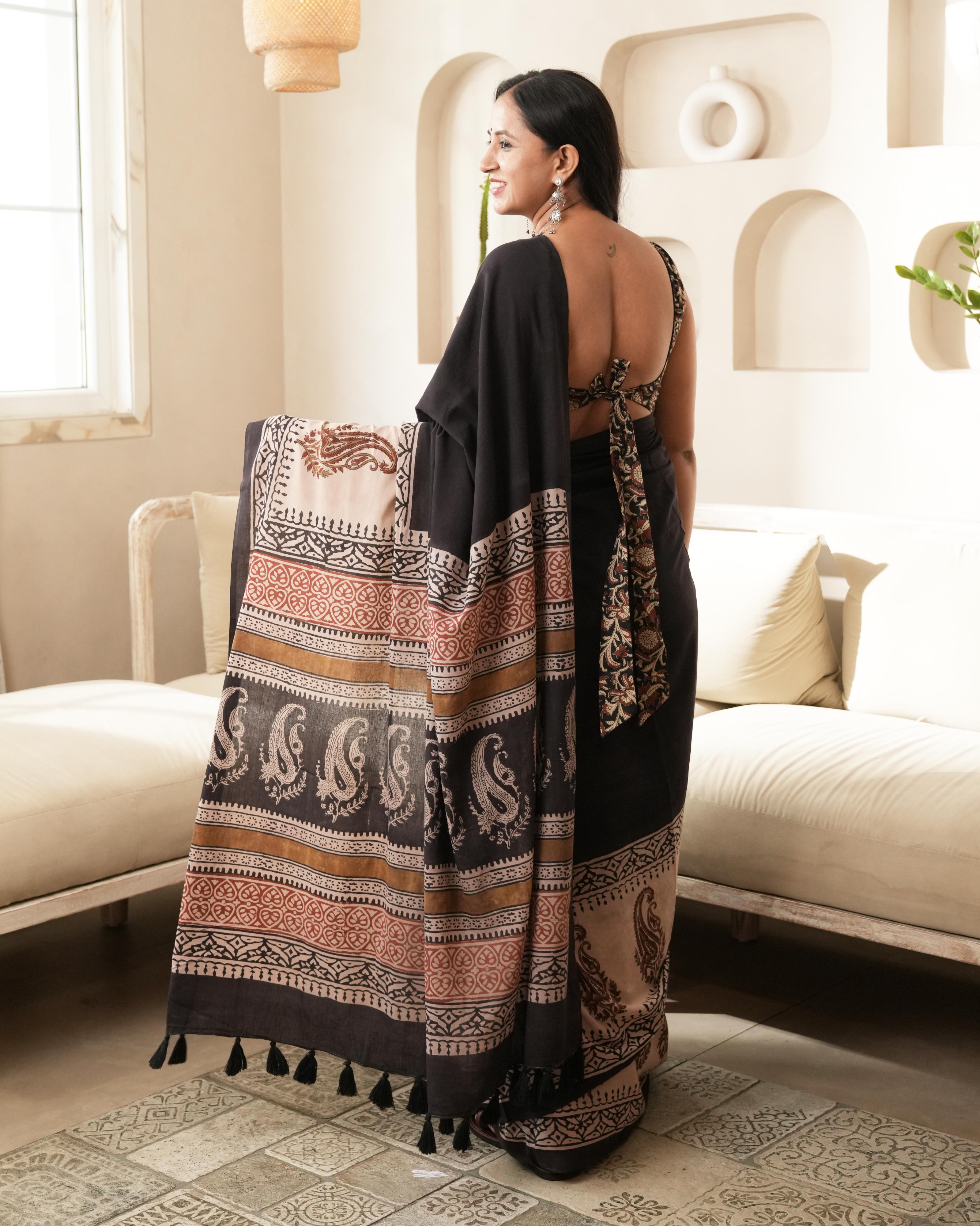 Black Paisley Border Bagru Print Mulmul Saree