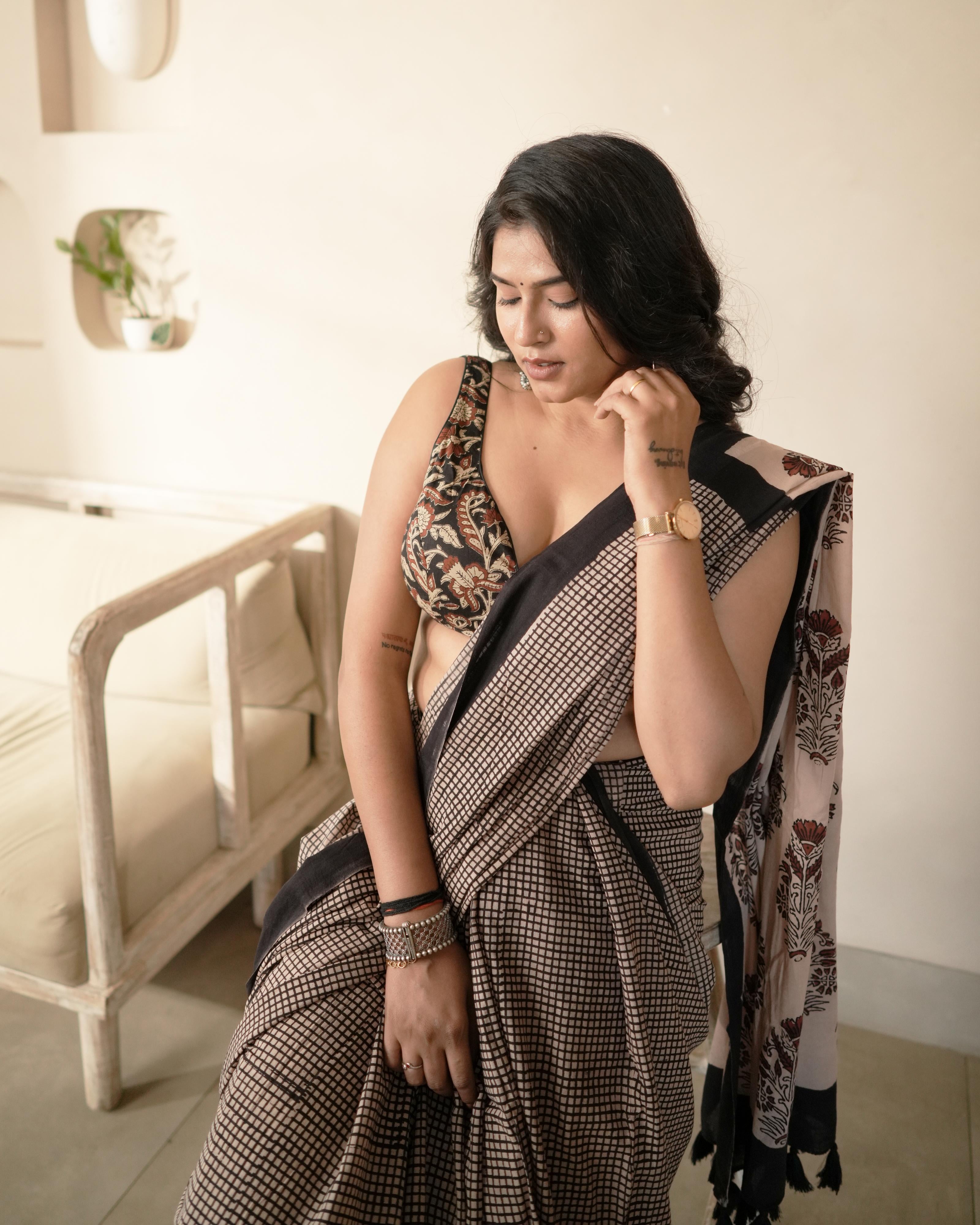 Black Bagru Checks Printed Mul Saree with Tassels