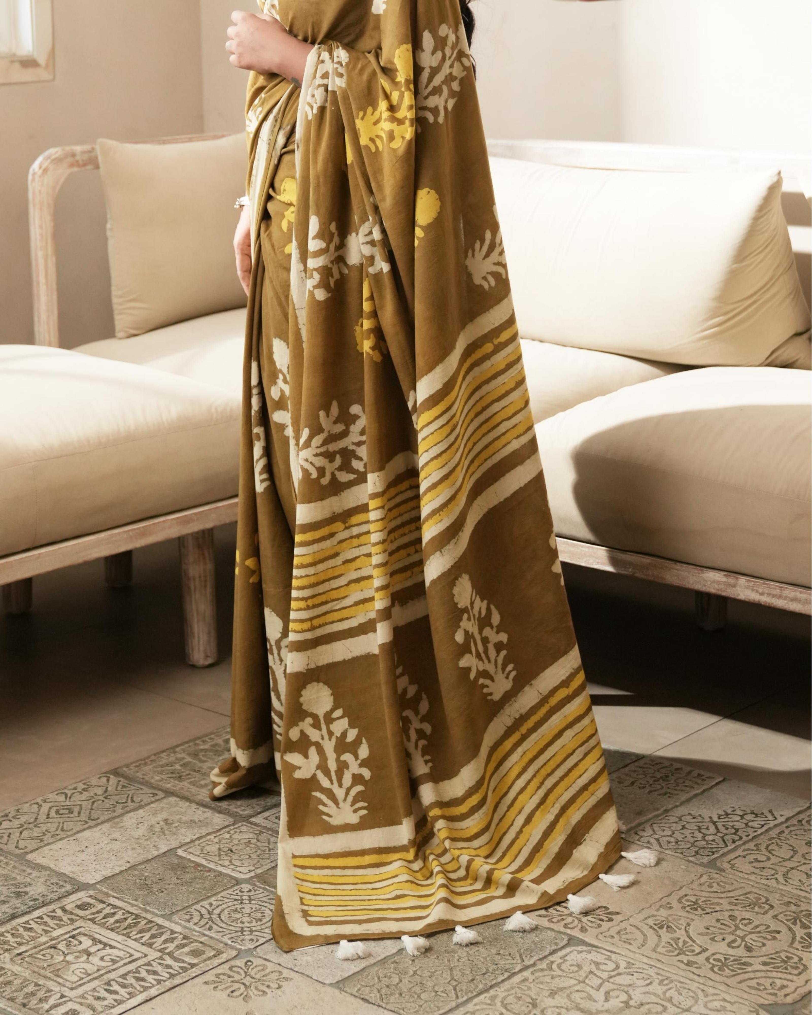 Rustic Brown Mughal Butta Dabu Print Mul Saree