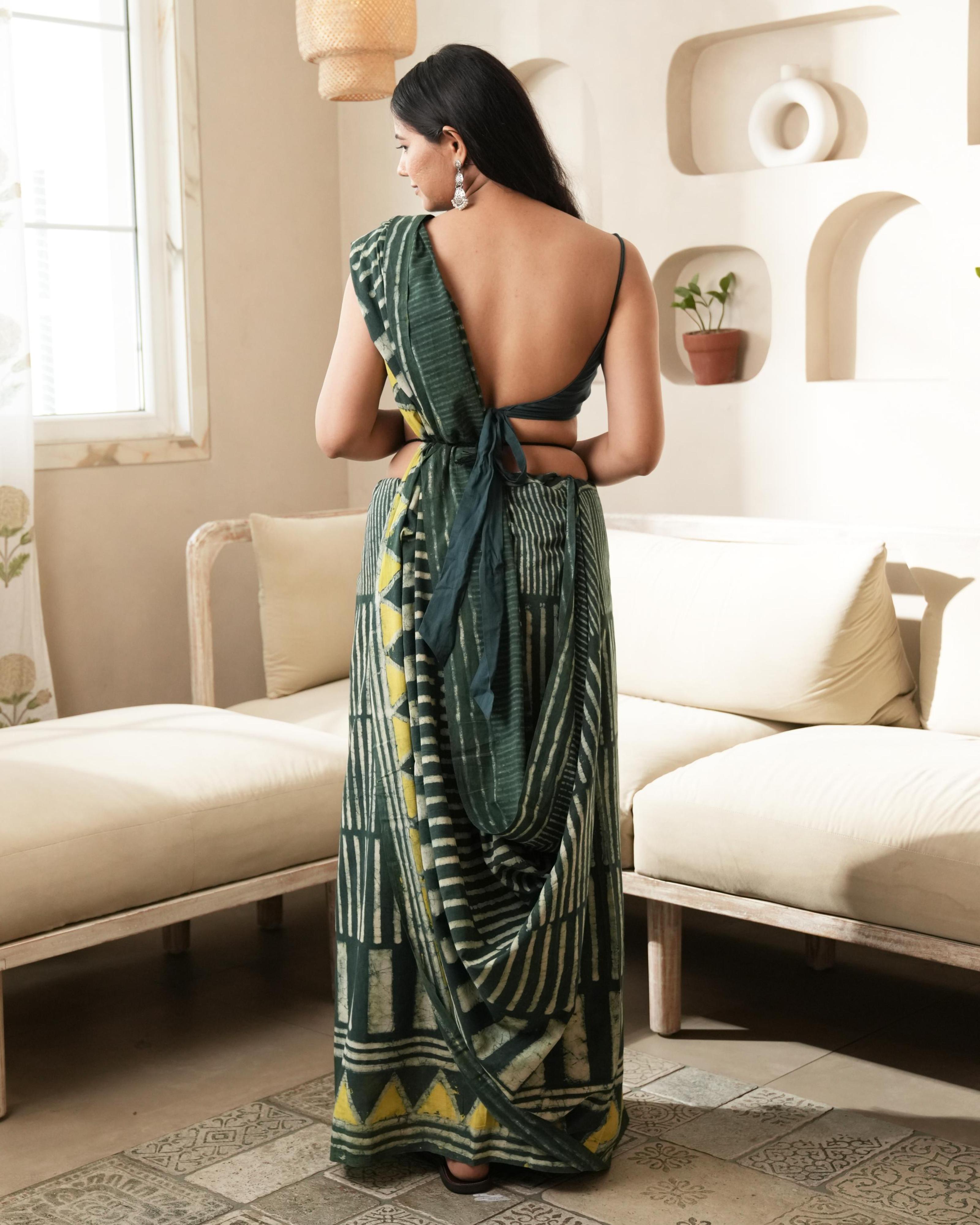 Bottle Green Geometric Dabu Print Mul Saree