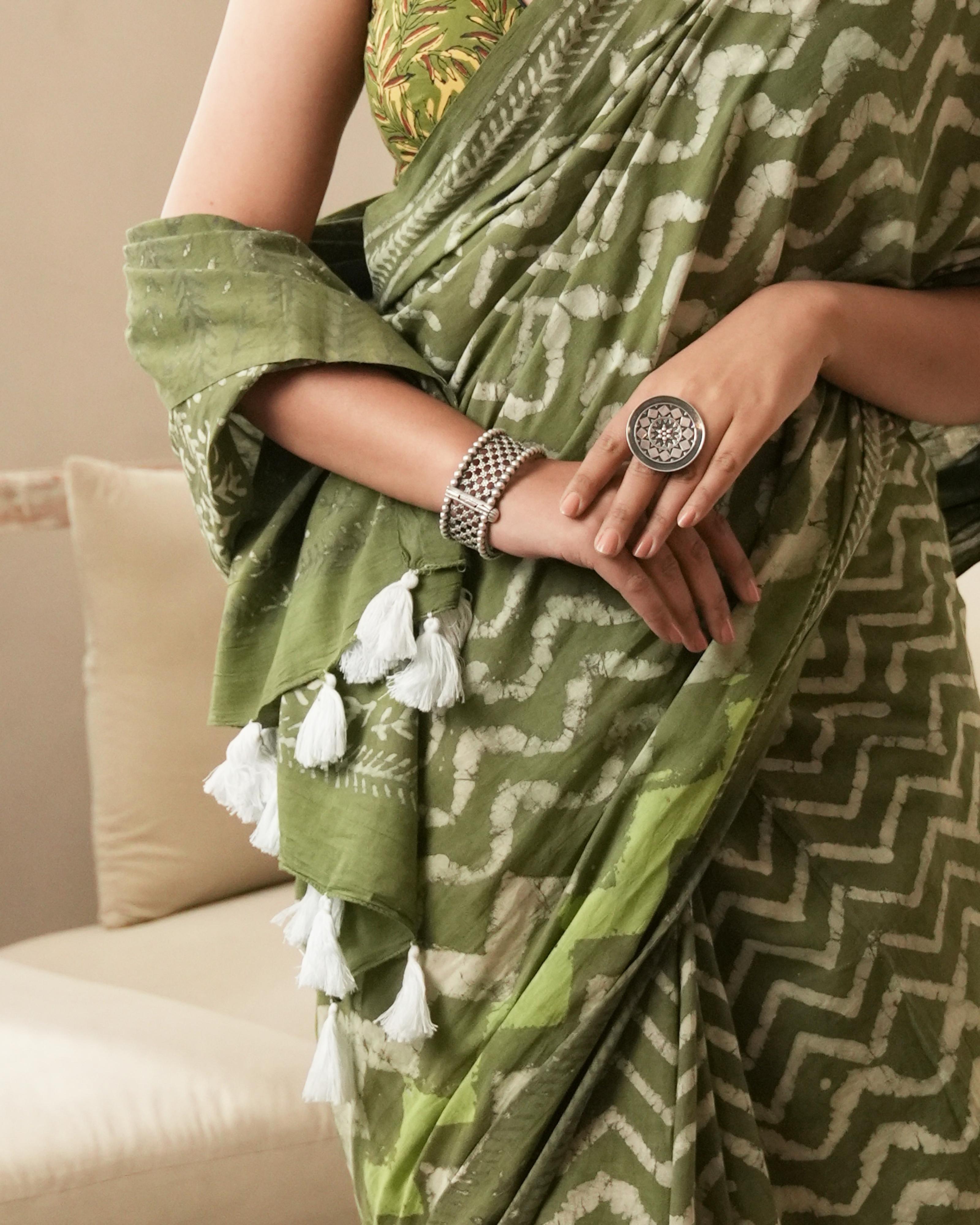 Rustic Green Dabu Wave Print Mul Saree
