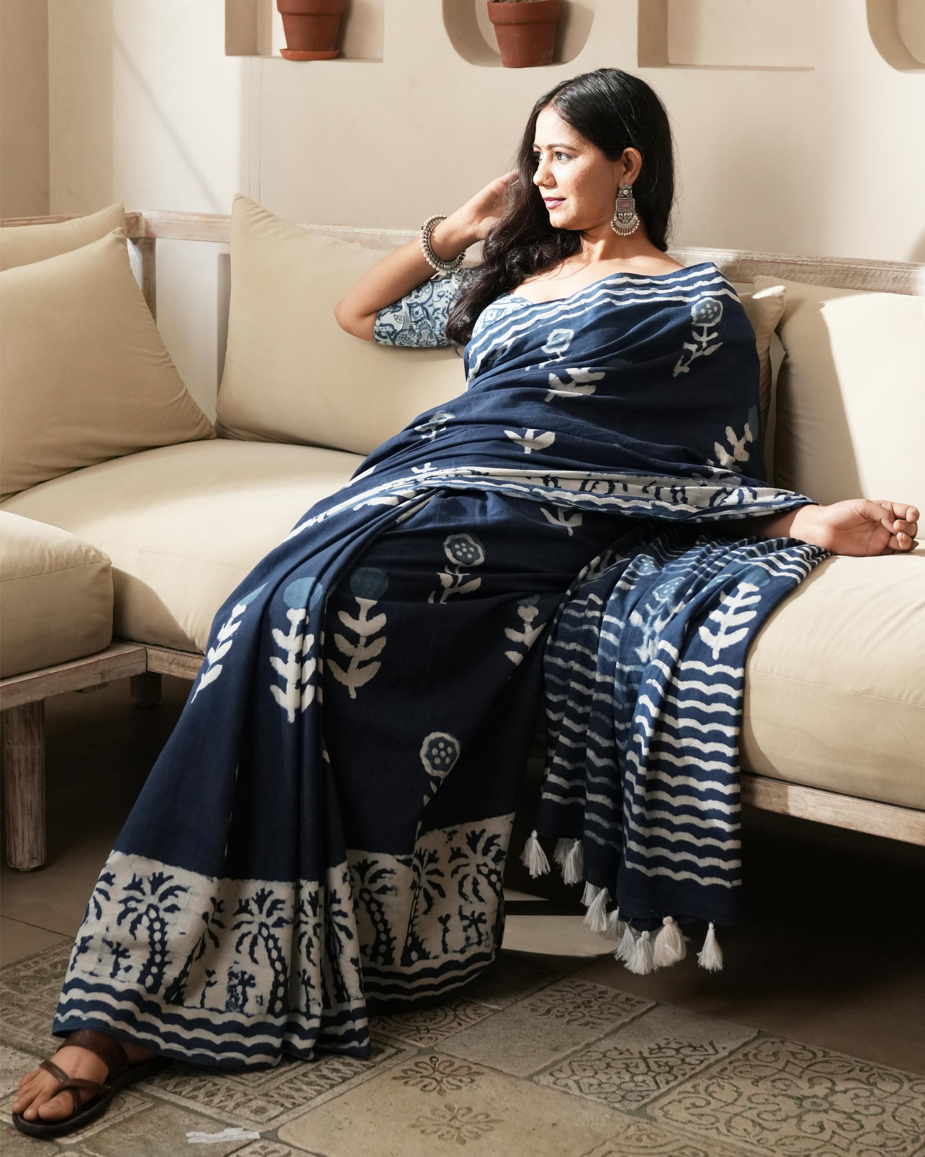 Indigo Parecha Border Dabu Print Mul Saree