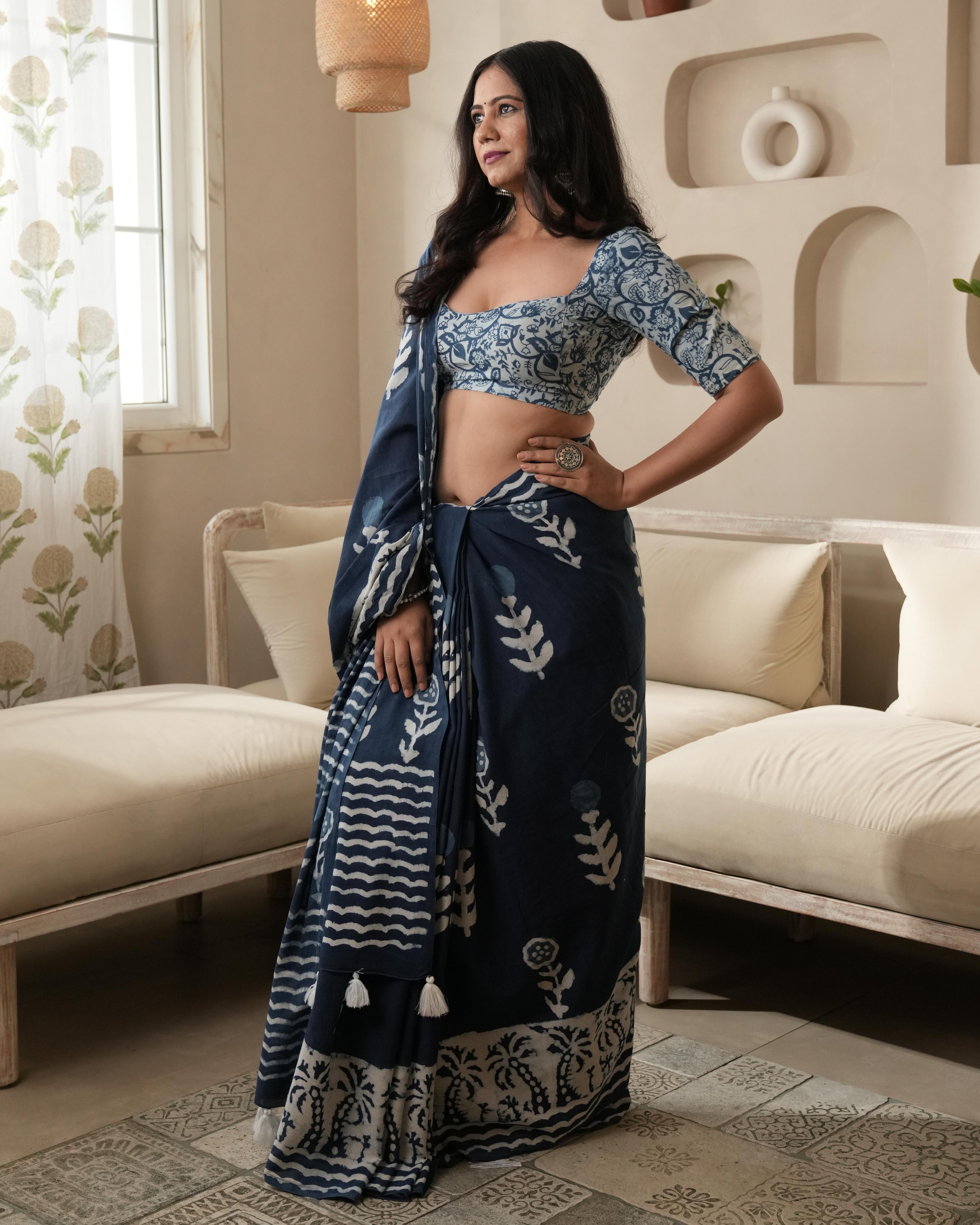 Indigo Parecha Border Dabu Print Mul Saree