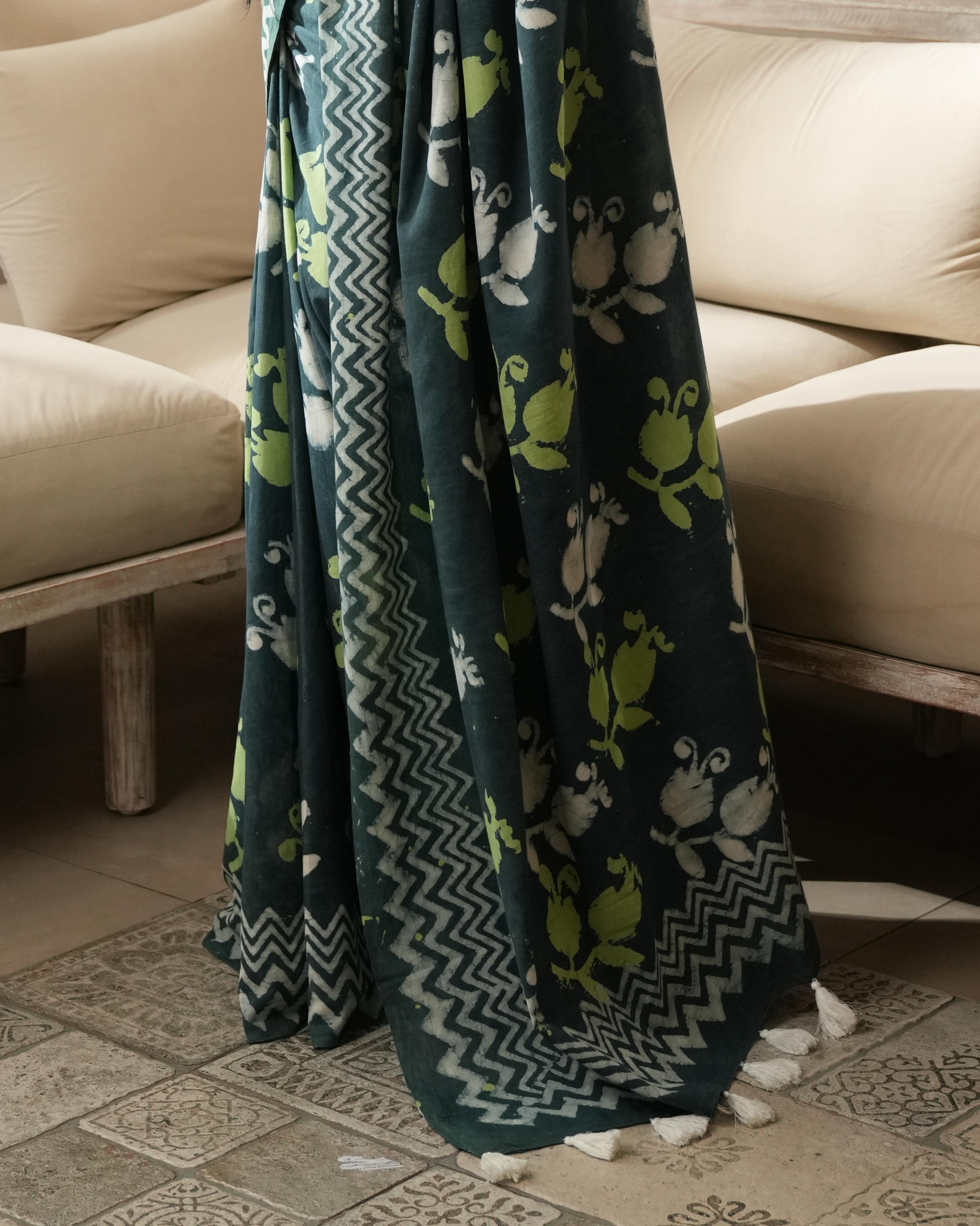 Bottle Green Mughal Butta Dabu Print Mul Saree