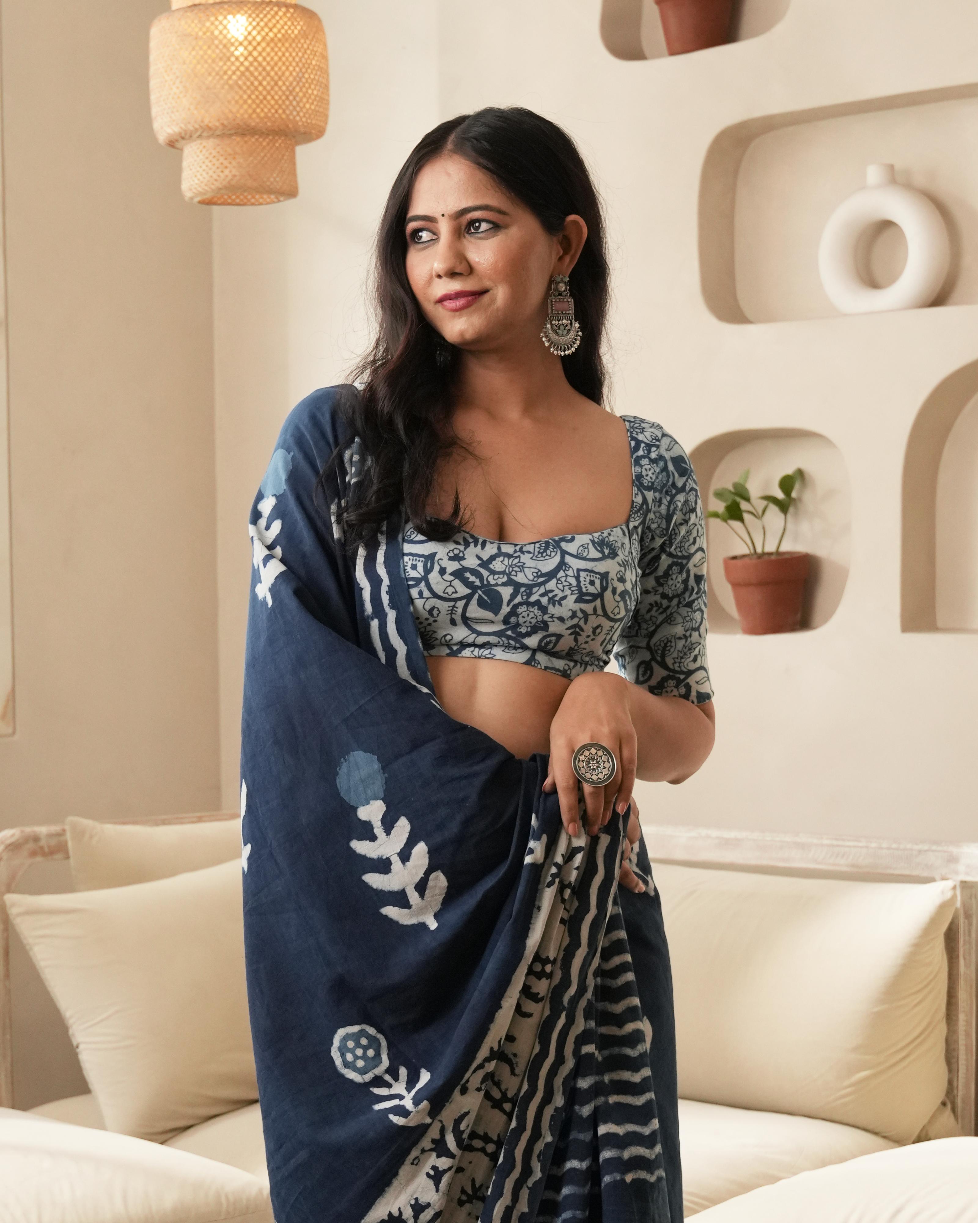 Indigo Parecha Border Dabu Print Mul Saree