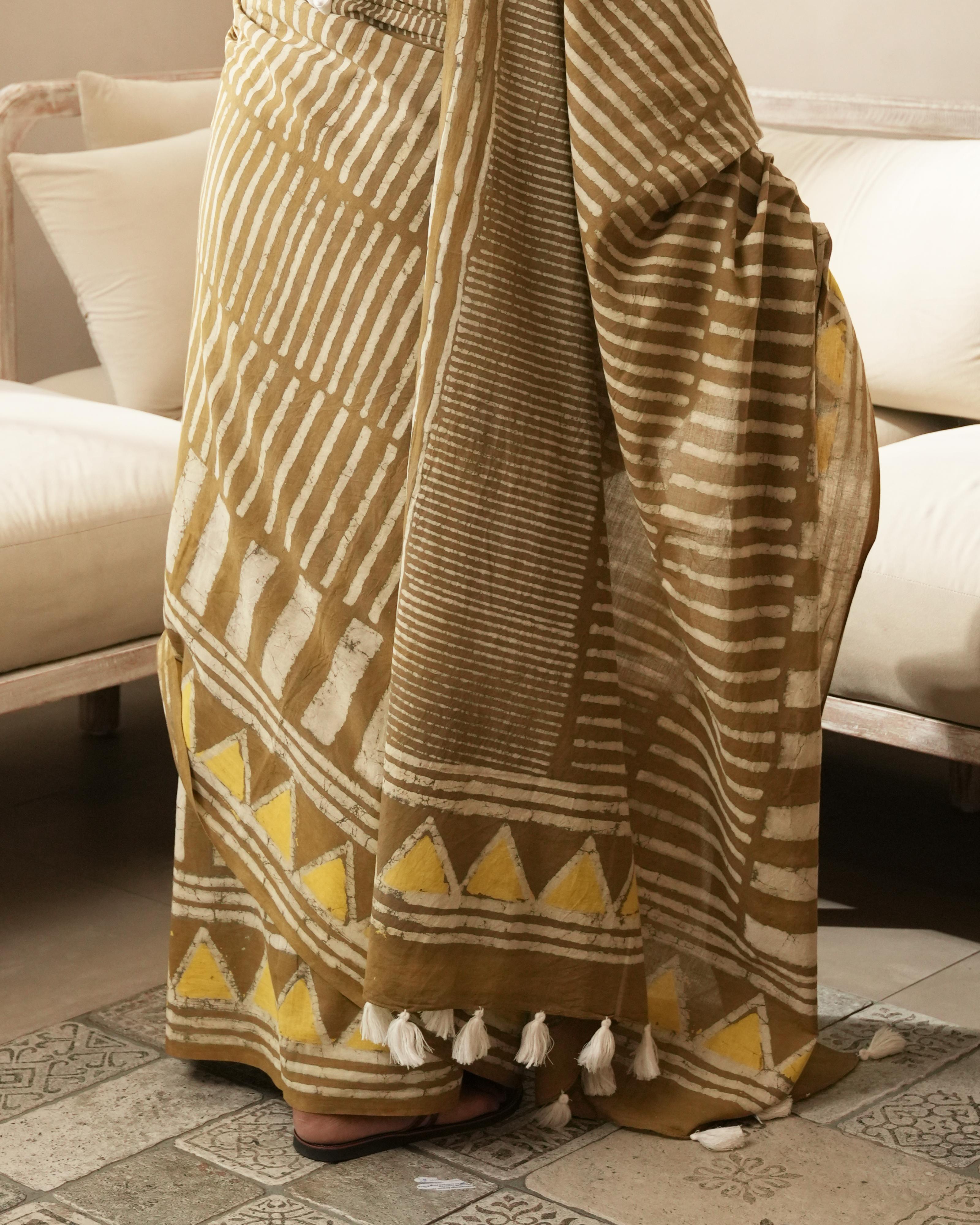Mustard Silli Dabu Print Mul Saree