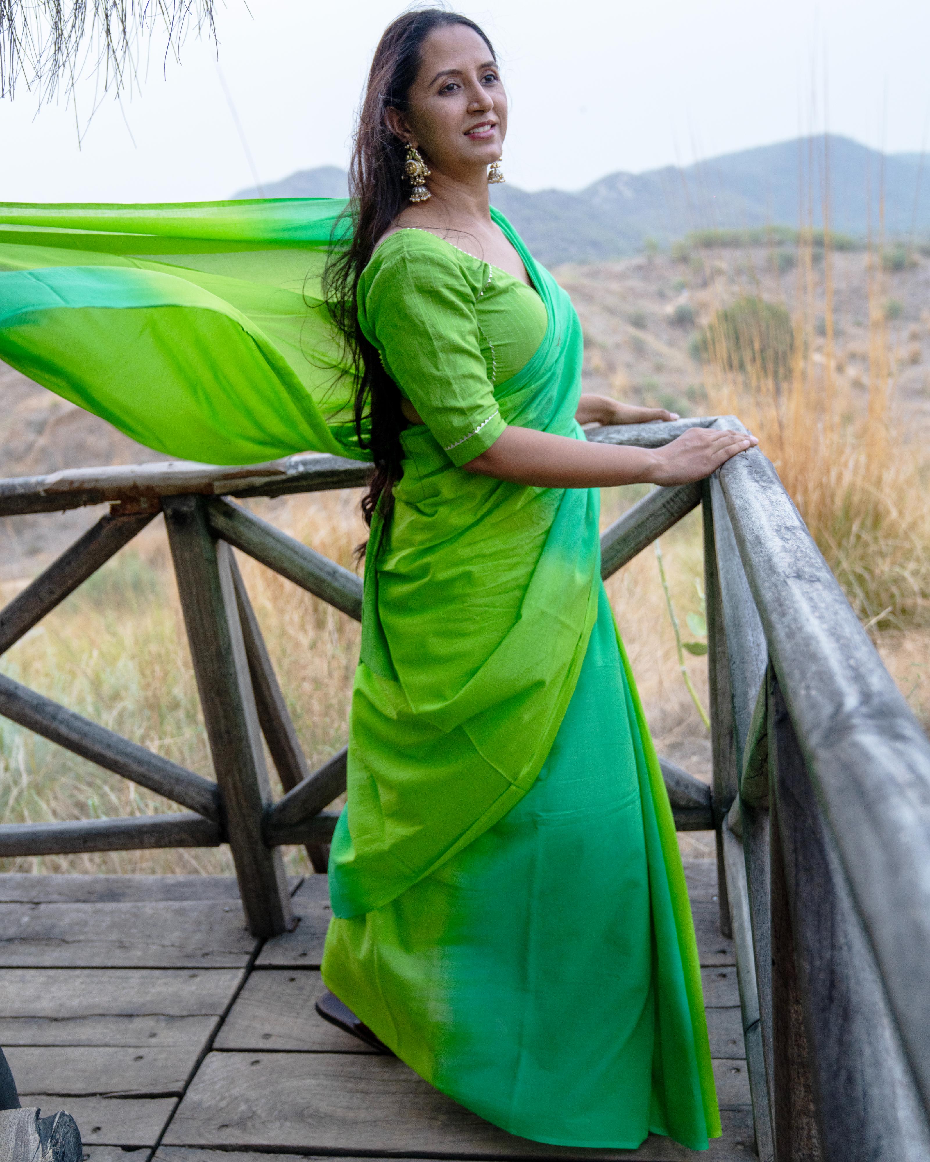Green Tie-Dye Shaded Mul Saree with Tassels