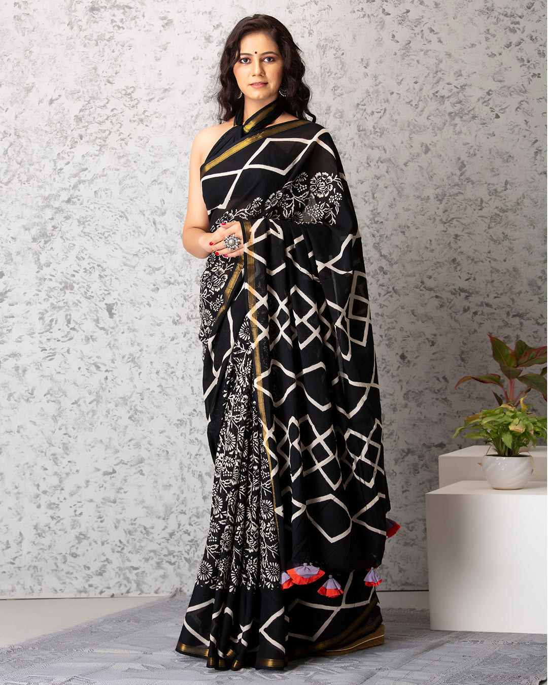 Zigzag Floral Handblock Print Black Mulmul Saree