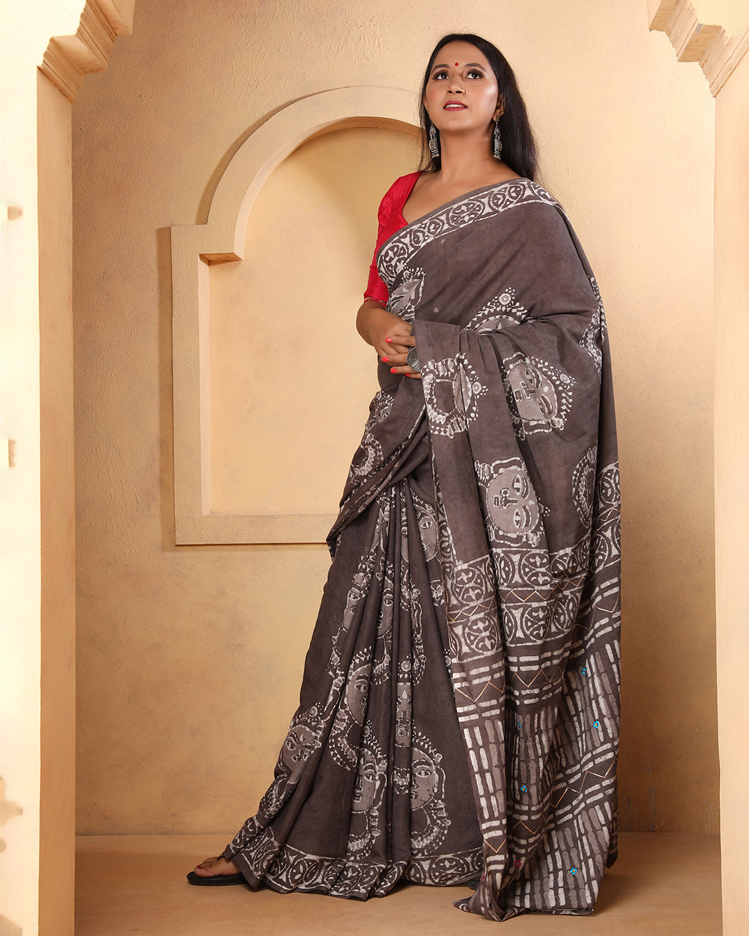 Tribal Dabu Print Tint Grey Mulmul Saree