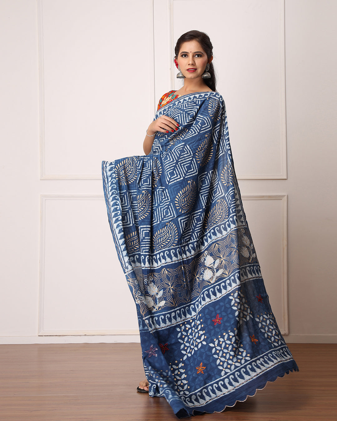 White and Indigo Abstract Dabu Print Cotton Saree