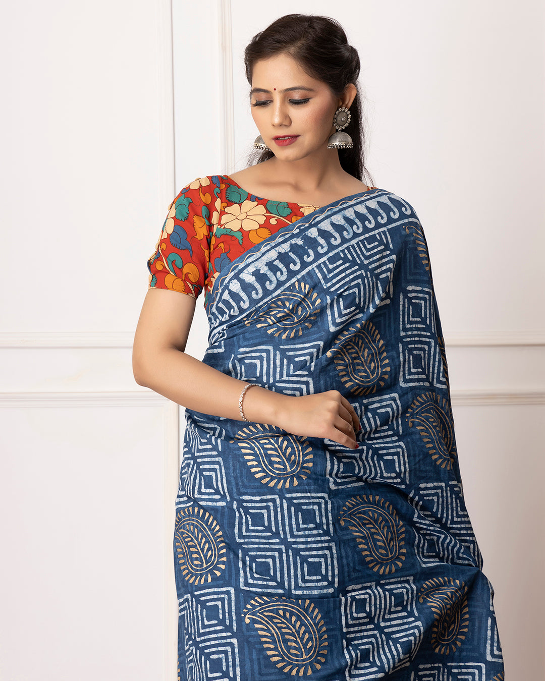 White and Indigo Abstract Dabu Print Cotton Saree