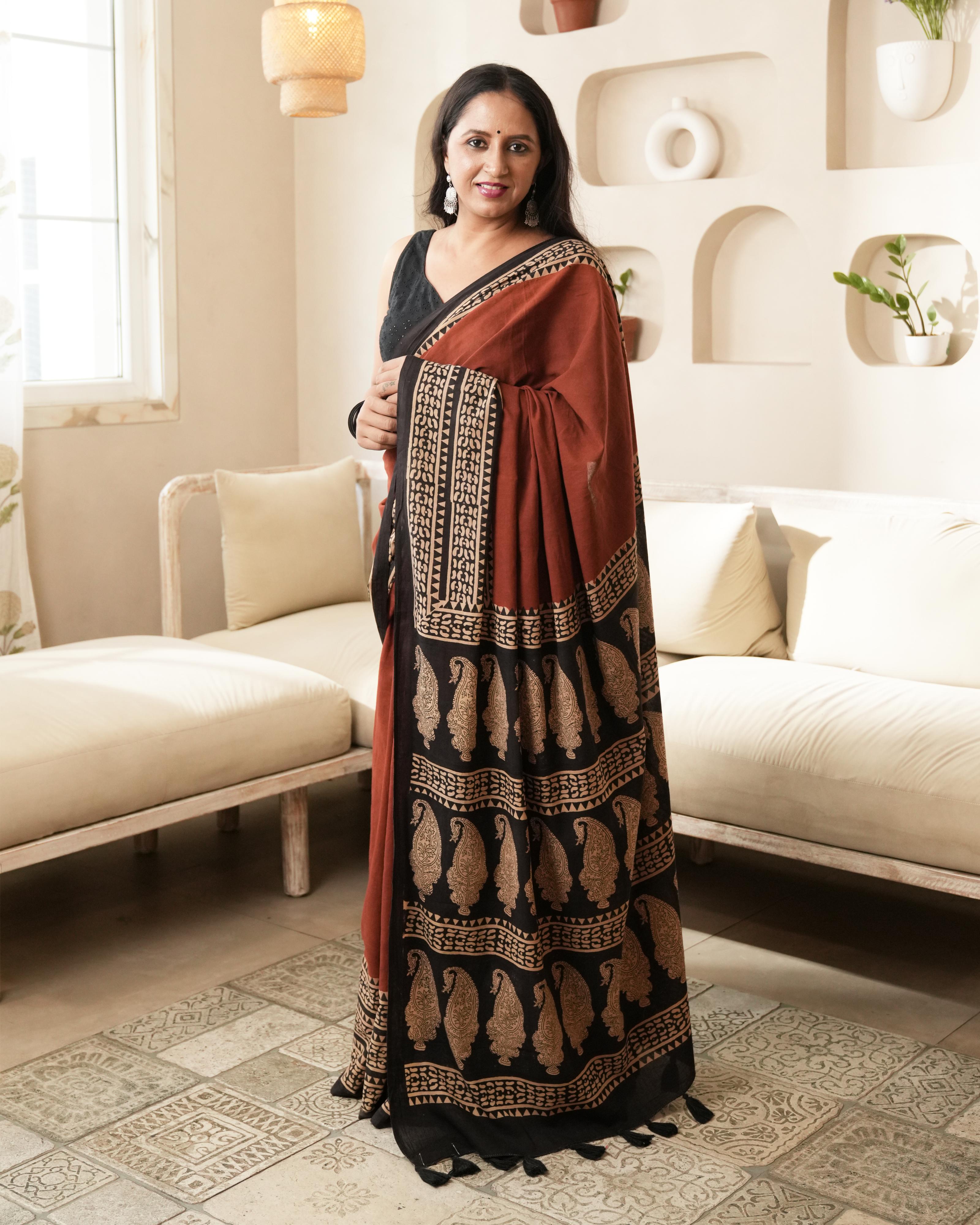 Red Paisley Border Bagru Print Mulmul Saree