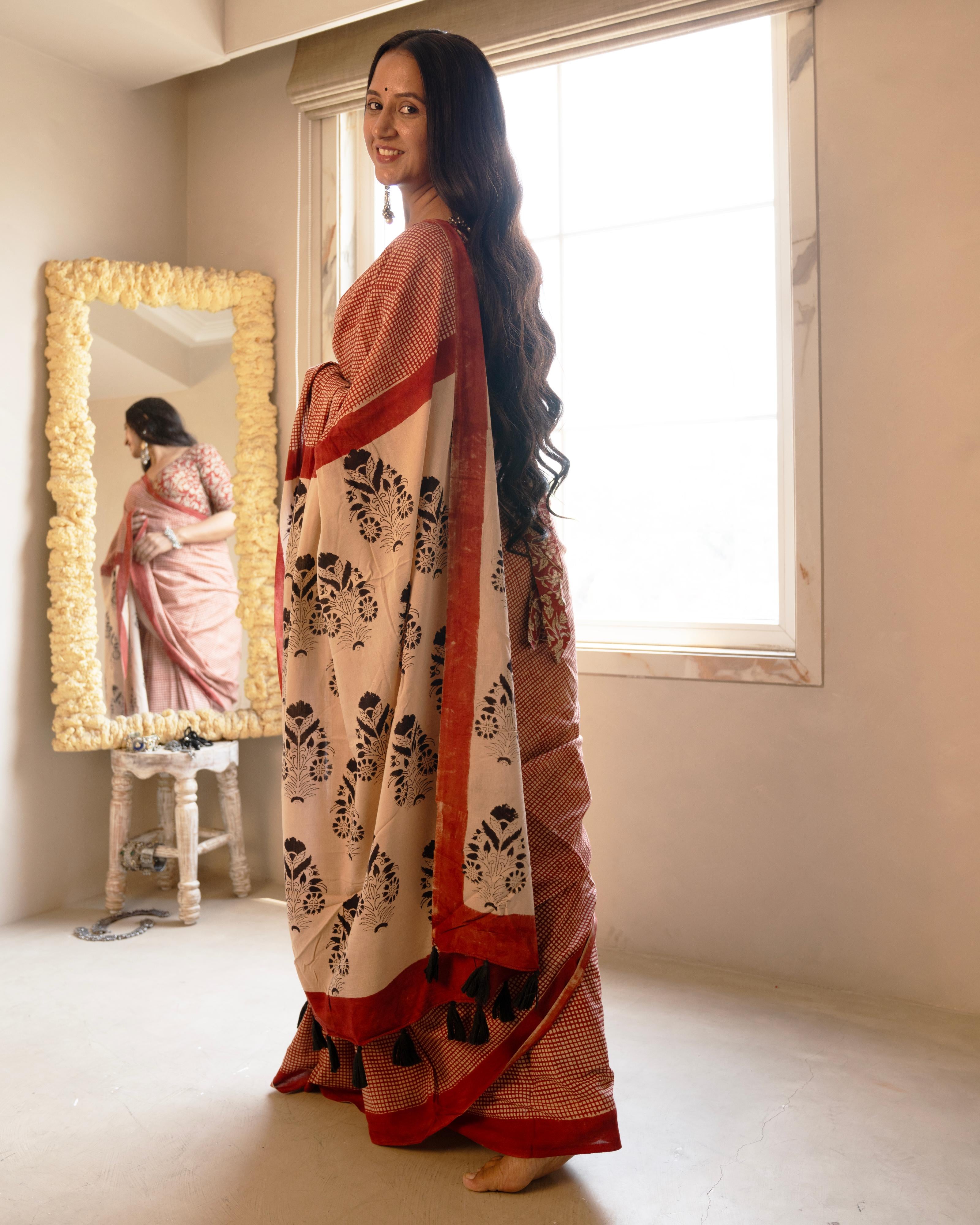 Red Bagru Checks Printed Mul Saree with Tassels
