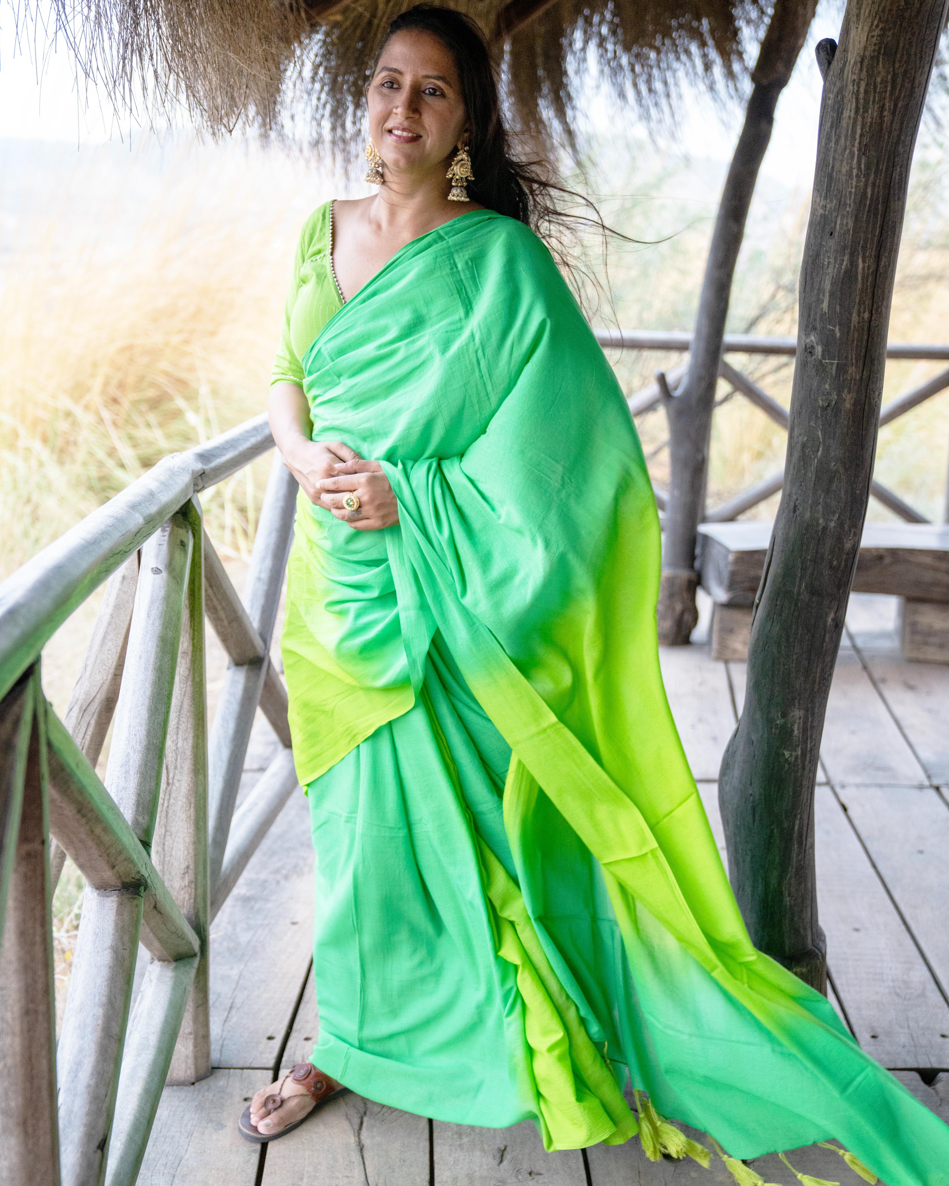 Green Tie-Dye Shaded Mul Saree with Tassels