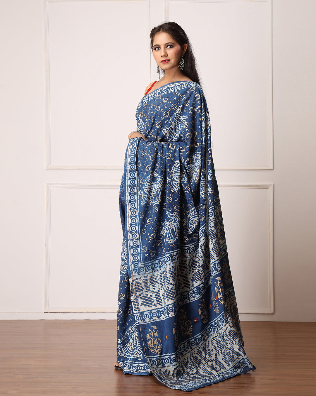 Indigo Ethnic Figure Dabu Print Saree