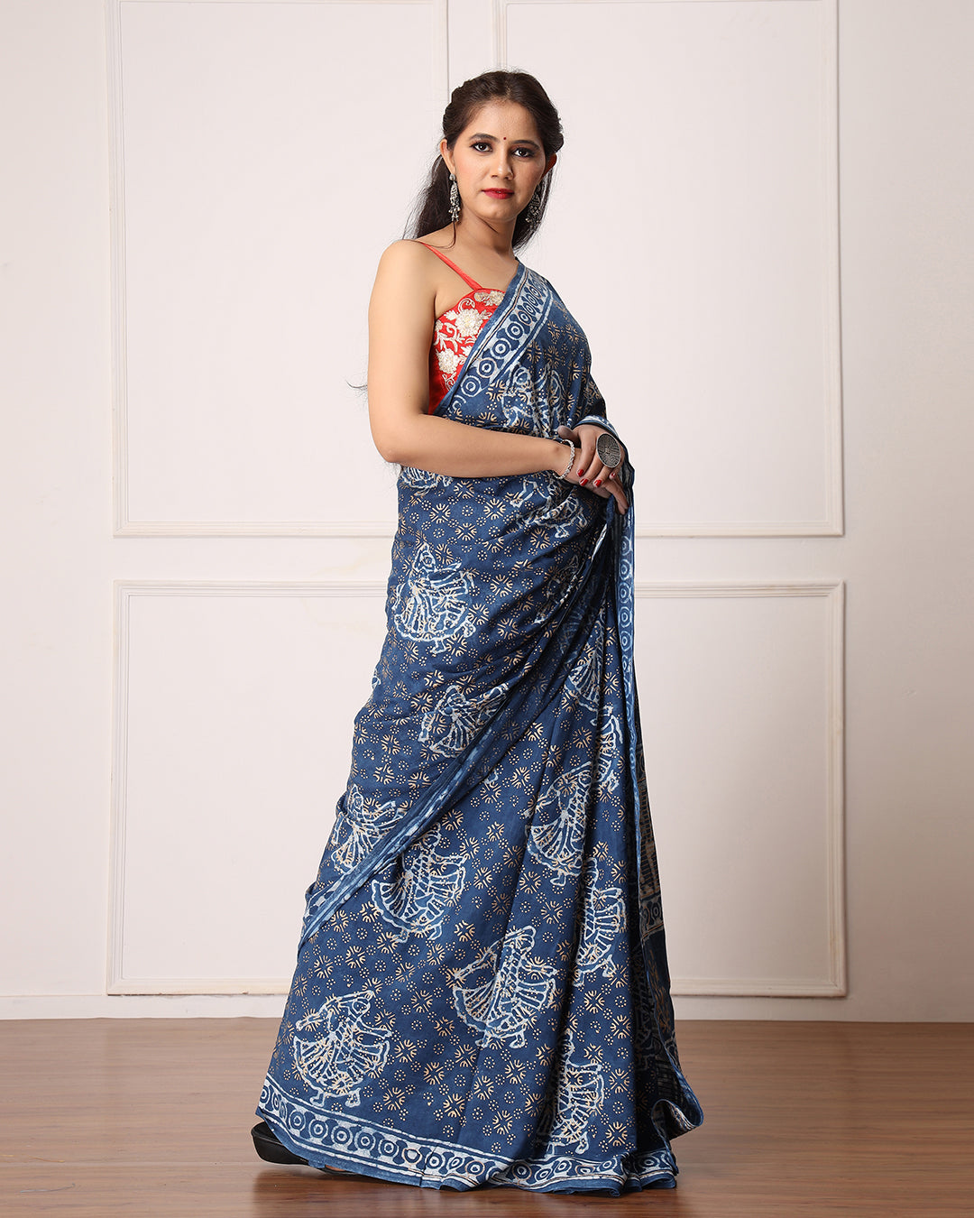 Indigo Ethnic Figure Dabu Print Saree