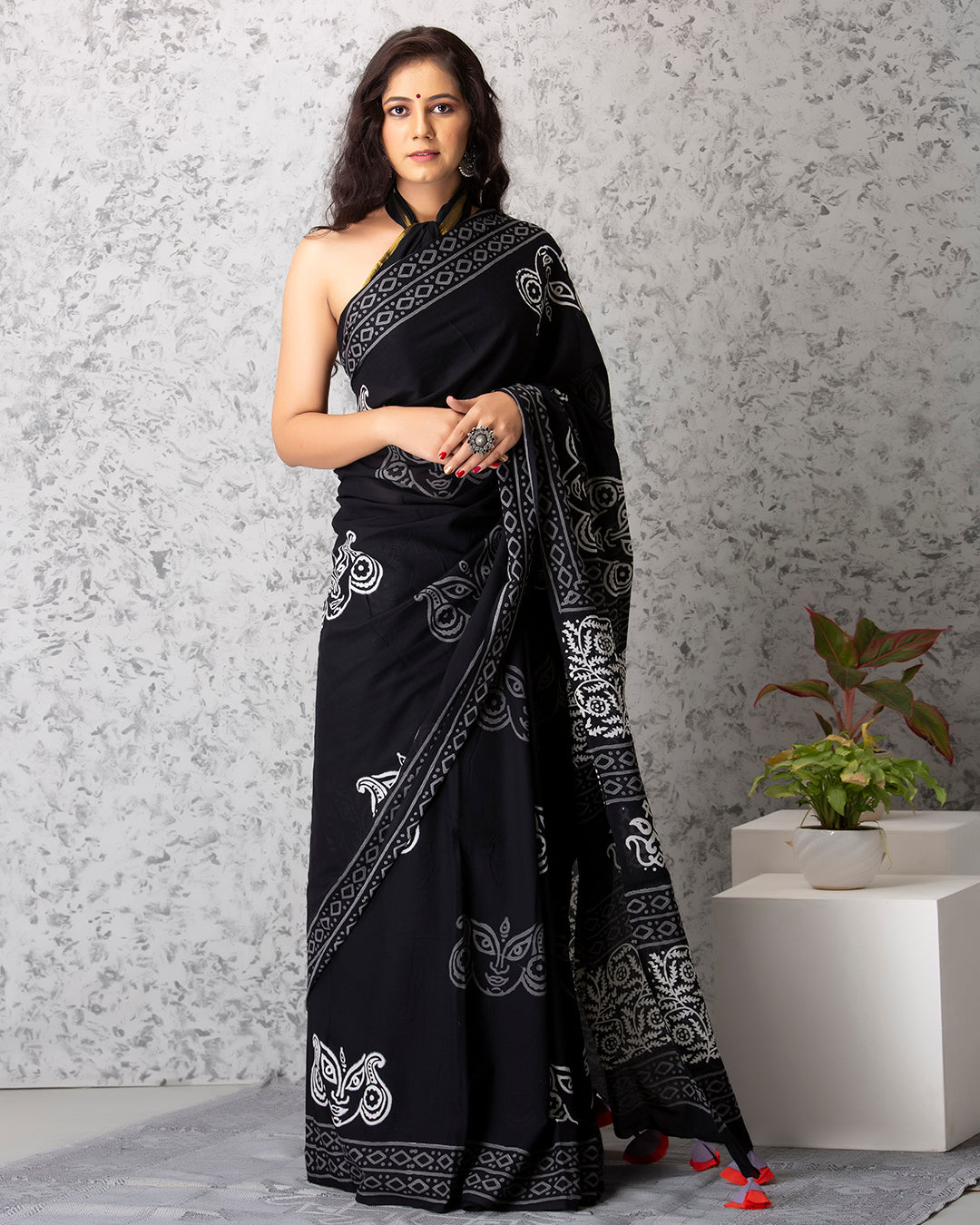 Bold Grey Folk Print Black Mulmul Saree